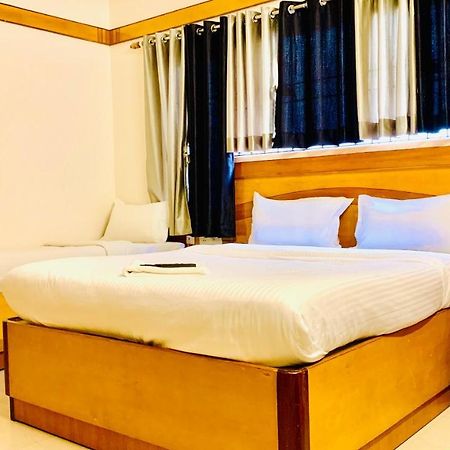 Half Moon Palace Chennai Ngoại thất bức ảnh