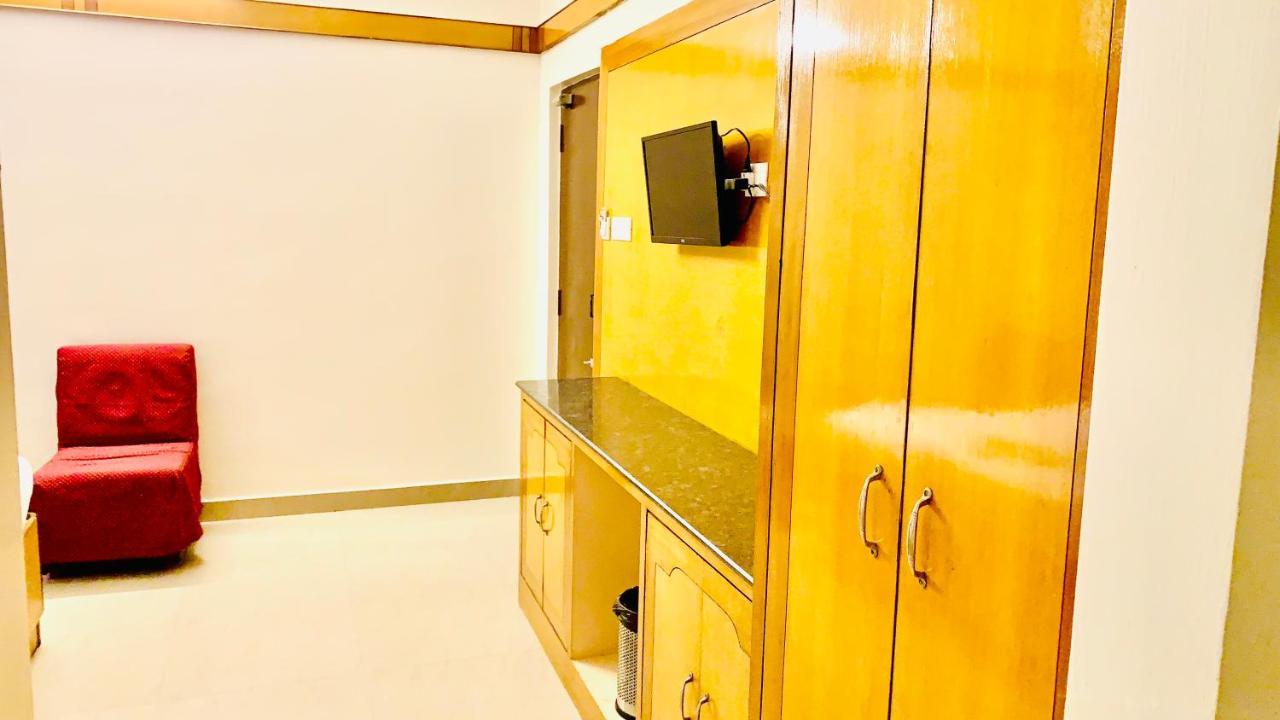Half Moon Palace Chennai Ngoại thất bức ảnh